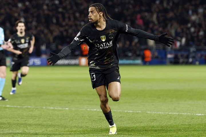 Foto: EFE/EPA/YOAN VALAT