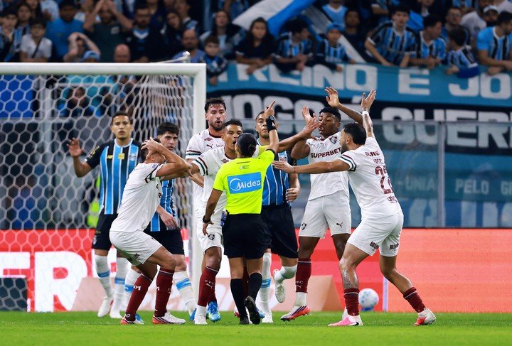 Edina Alves Batista en Fluminense - Gremio (Reuters). 