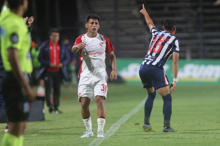 Luciano Barros Ayala había debutado en el verano ante Alianza Lima. (Fotobaires)