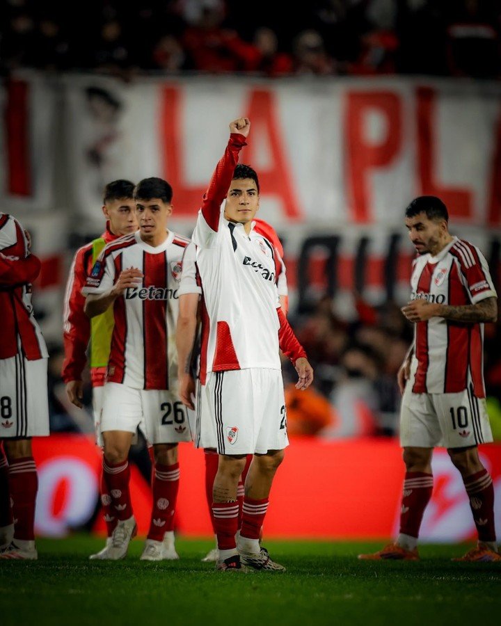Thiago Almada y su debut en River (IG Thiago Almada).