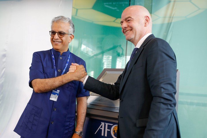 Salman Bin Ibrahim Al-Khalifa buscará su revancha ante Infantino.
Foto: AP