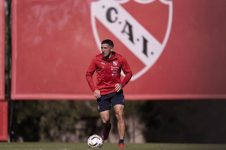 Facundo Zabala, el único lateral zurdo que quedó en el plantel. (Foto: Prensa Independiente)