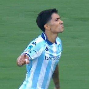 Ante la salida de Santiago Solari, ¿Racing va por un delantero?