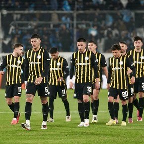 Racing no levanta: derrota agónica con Atlético Tucumán y último en su zona