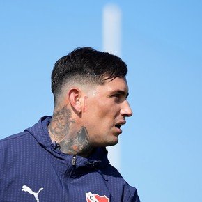 ¿Chimy Ávila se mete en el 11 de Independiente?: la última vez que fue titular y por quién entraría