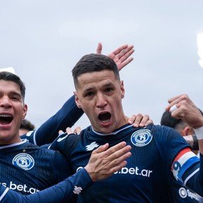 Independiente Rivadavia le ganó a Aldosivi y quedó líder en la Tabla Anual