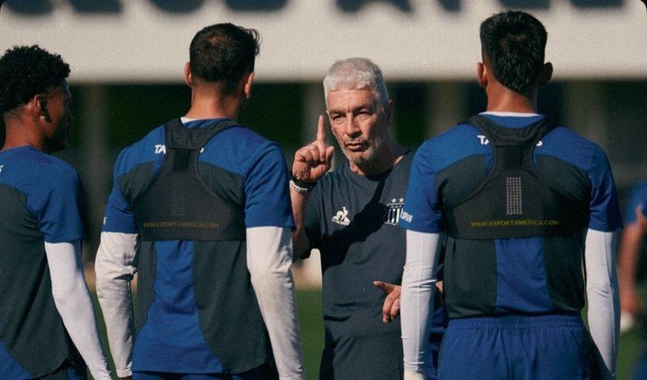 De Felippe en Talleres (Prensa Talleres).