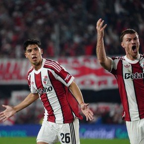 Galván hizo un golazo de volea para empatarle a Huracán