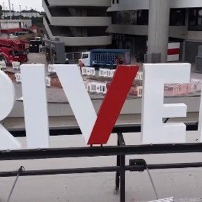 Desmontaje de la pantalla gigante y avance de las obras en la ampliación y techado del Monumental