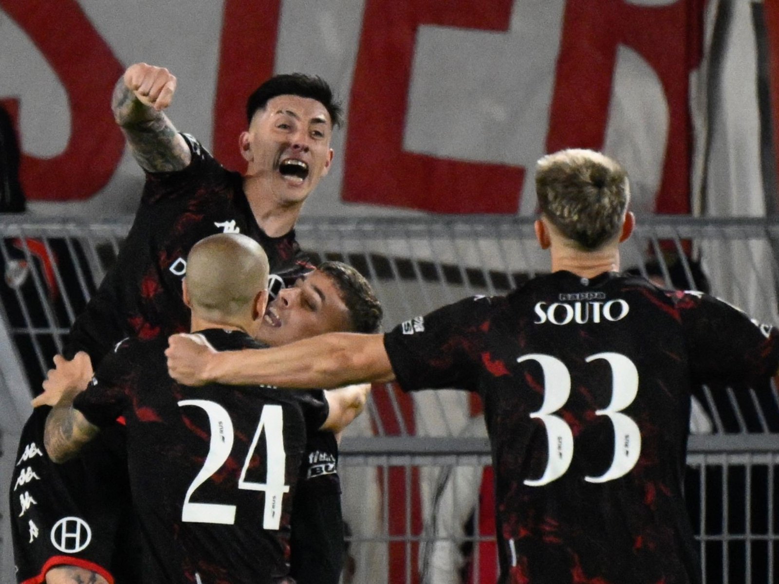 Antecedente Monumental: Huracán y la racha positiva contra River de visitante :: Olé