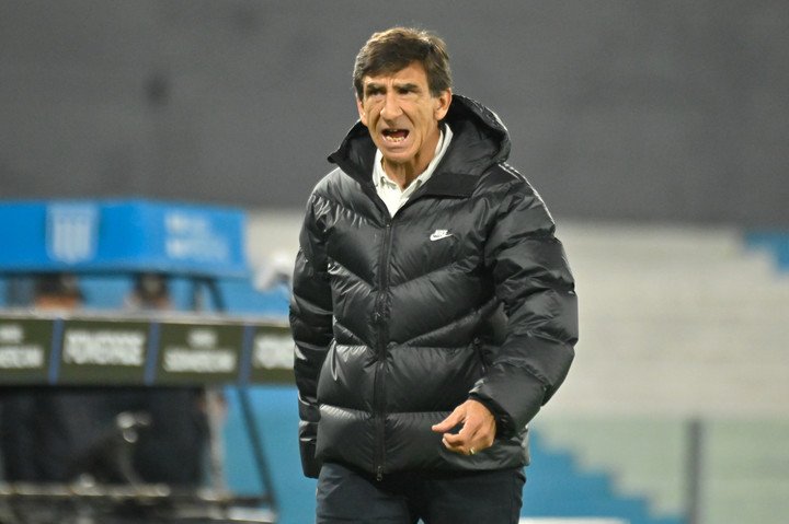 Gustavo Costas fue despedido de Racing.