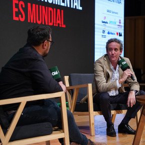 Ignacio Villarroel, en el Olé Summit: "Hoy, los estadios del mundo se referencian con el Monumental" y el techado