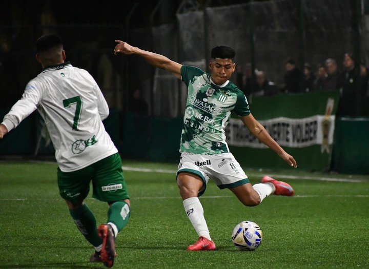 Ávalos, el autor del gol. (@ExcursioOficial)
