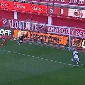 Video: el insólito errado de Lucas Janson en el empate entre Argentinos y Gimnasia