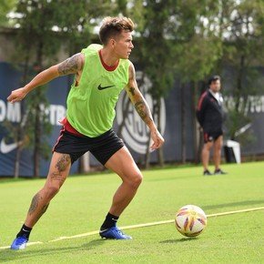 De Europa al Ascenso: el delantero de renombre que refuerza a Ferro :: Olé