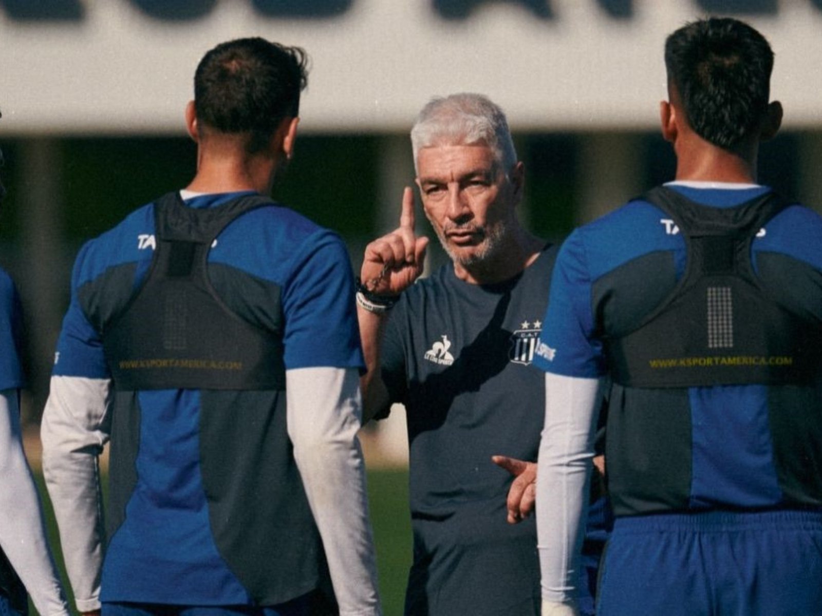 De Felippe, luego de su primera práctica: "Talleres va a jugar el fútbol que puede" :: Olé