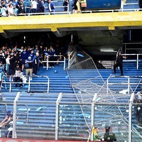 Escándalo en la previa de Boca-Racing: conflicto con la policía y varios hinchas con entradas se quedaron afuera