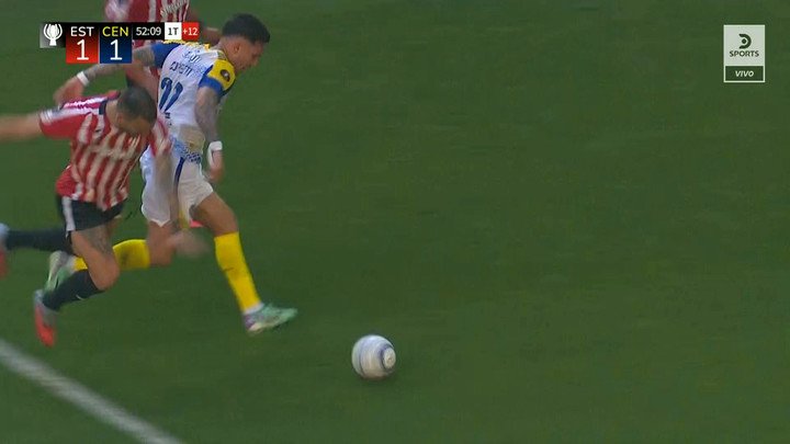Estudiantes vs Central y el polémico penal.