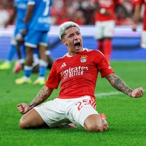 Video: golazo del Prestianni tras pase de Echeverri
