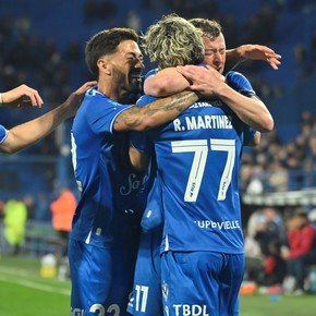 En un partidazo, Vélez le ganó 3-2 a Tigre y sigue a tiro en la tabla anual