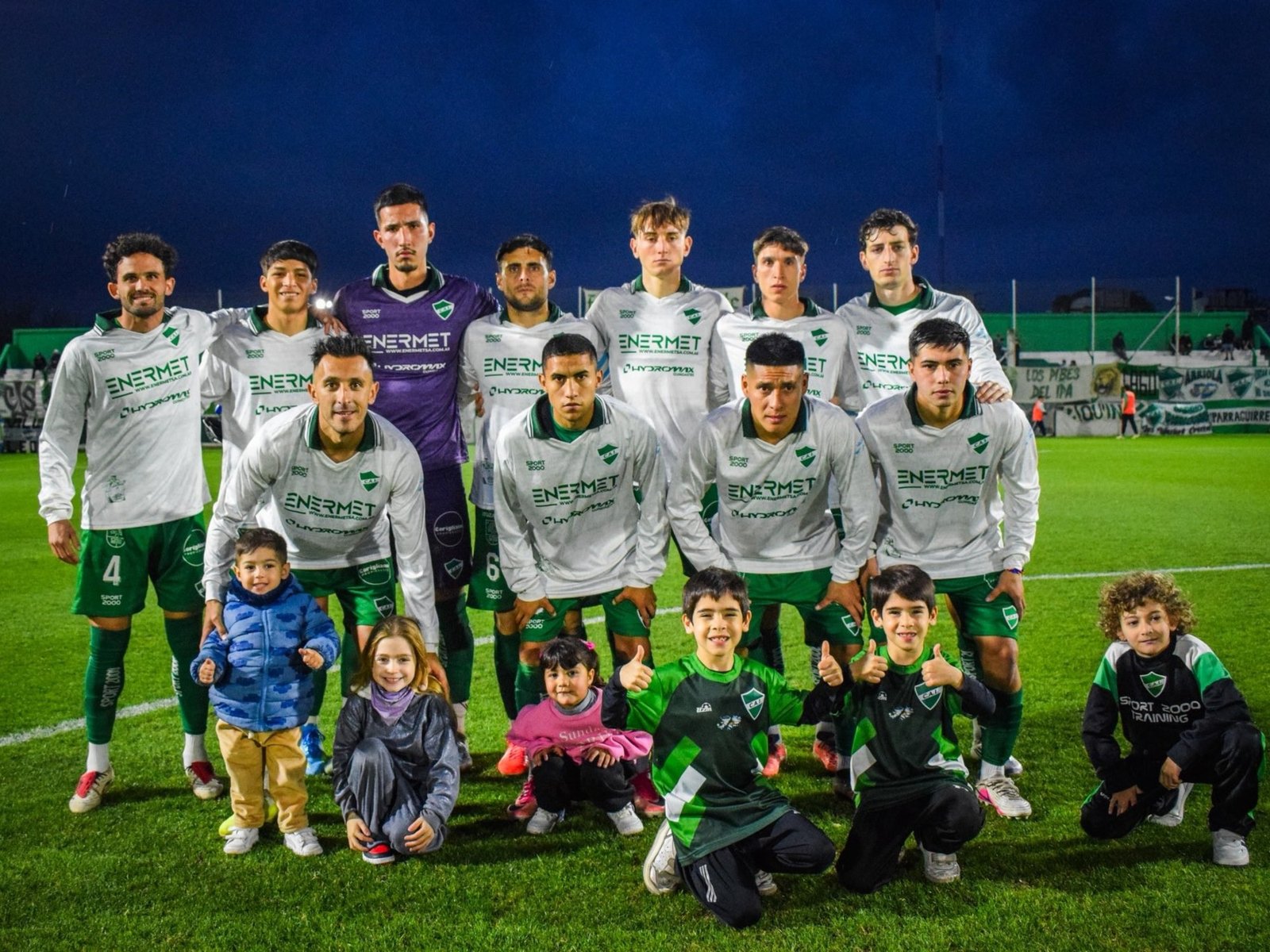Ituzaingó empató ante Comunicaciones y quedó al borde del descenso a la Primera C :: Olé