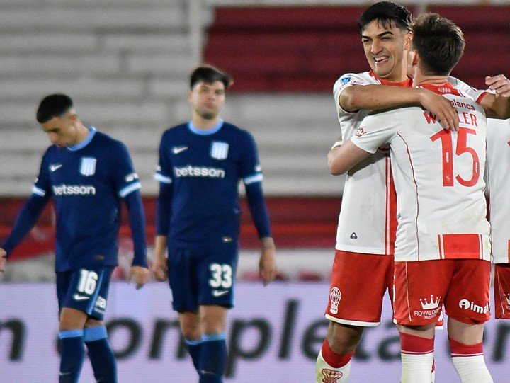 Huracán viene de ganarle a Racing. (Fotobaires).