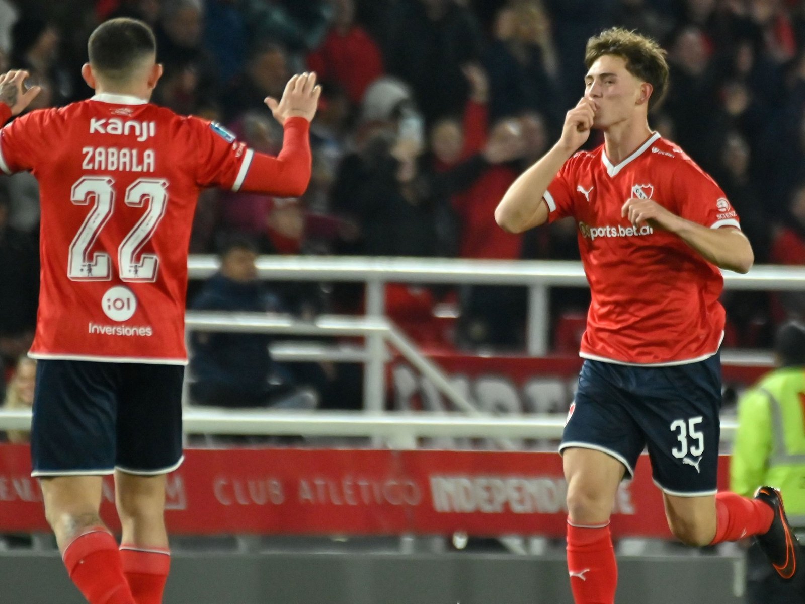 Juan Miguel Arrayago: de primer contrato a primer gol en Independiente :: Olé