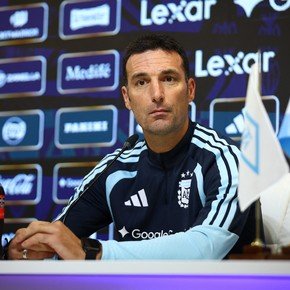 Scaloni: la 10 de Messi, cuándo llega al país y quiénes son los nuevos capitanes