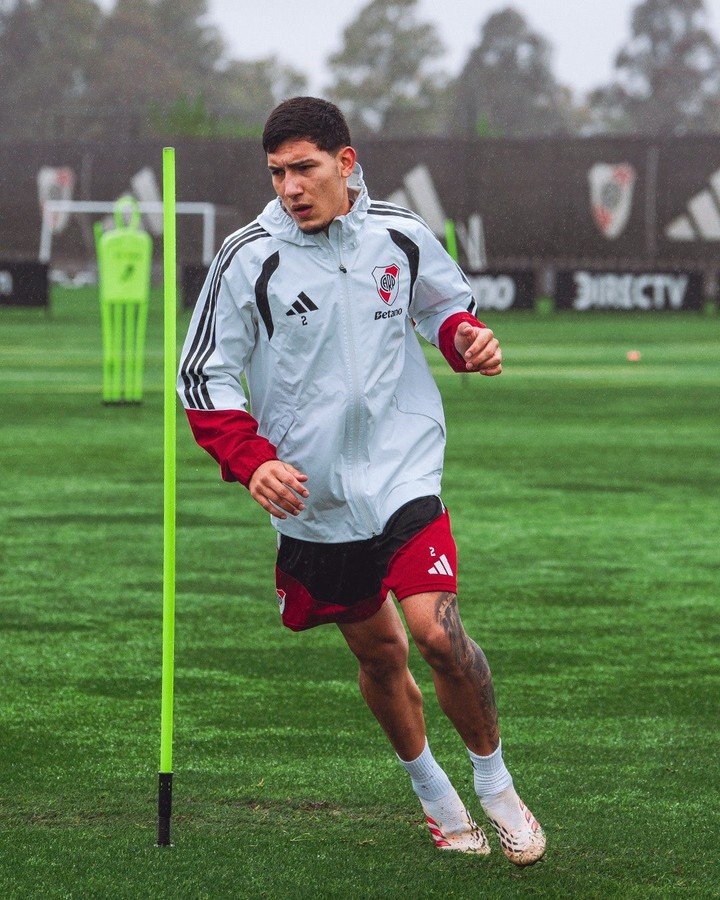 La foto original de Tobías Ramírez en el Camp. Prensa River.