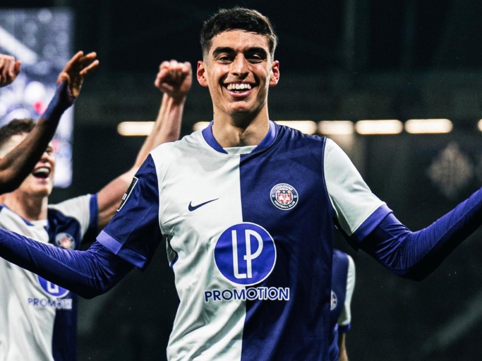 Lo quisieron Costas y Milito, saltó de Racing de Córdoba al Toulouse de Francia y a sus 19 años sueña con la Selección :: Olé