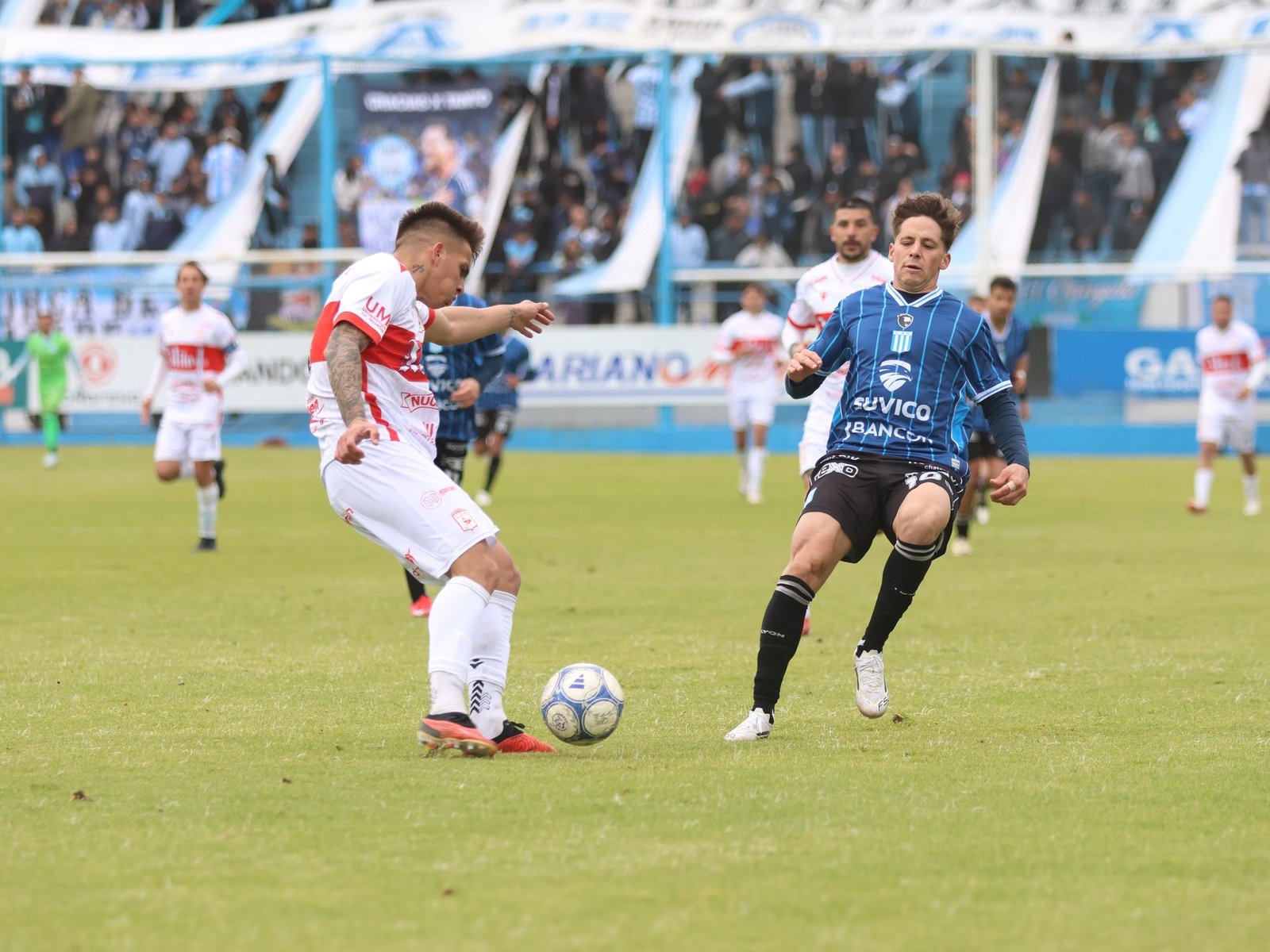 Morón sueña despierto: tercer triunfo al hilo y a la punta con Ferro :: Olé