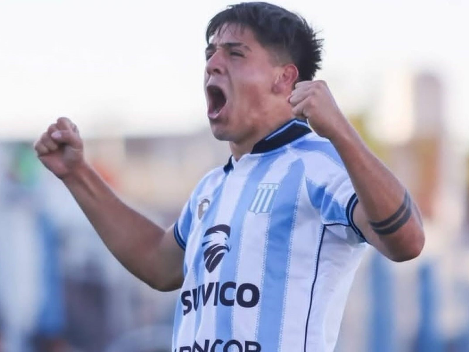Racing avanzó por un delantero para reemplazar a Solari :: Olé