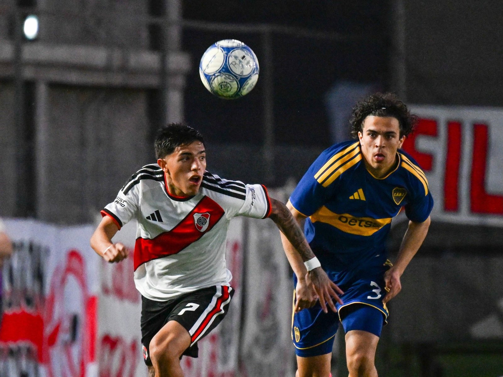 River y Boca empataron 2-2 en un partidazo por el superclásico de Reserva :: Olé
