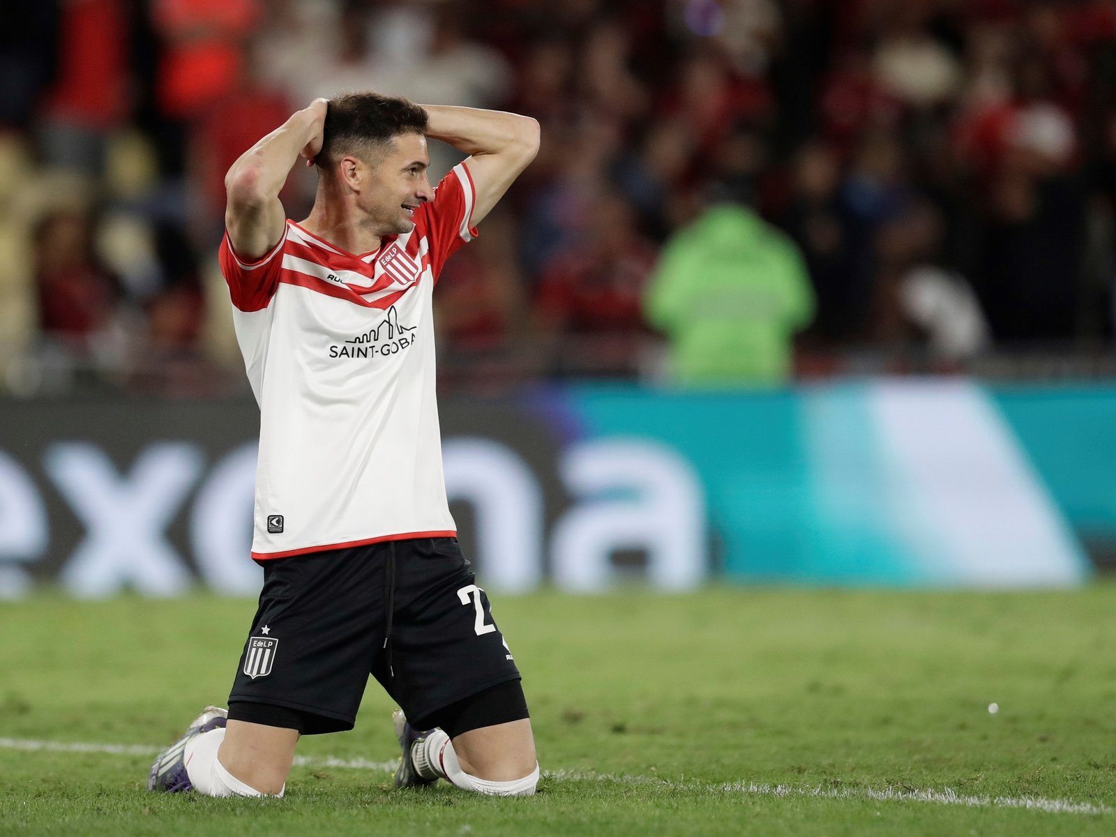 Se acerca el final de Lucas Alario en Estudiantes: cuatro goles, pocos minutos y otra lesión :: Olé