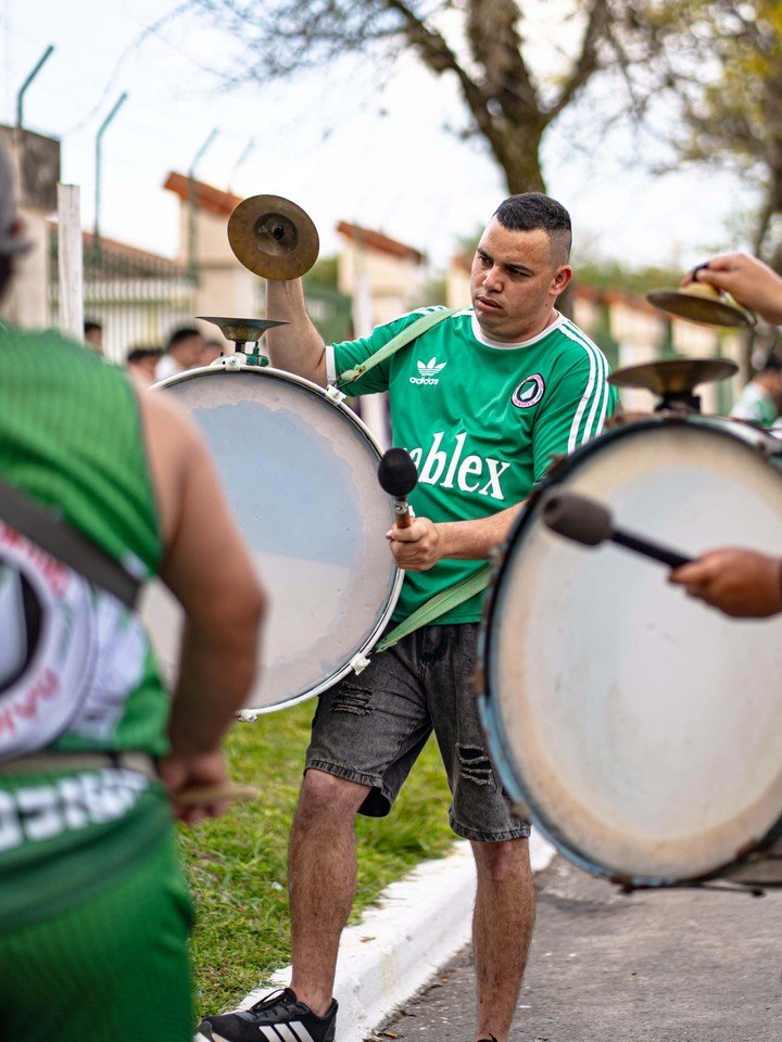 La gente de Mandiyú siempre de fiesta.