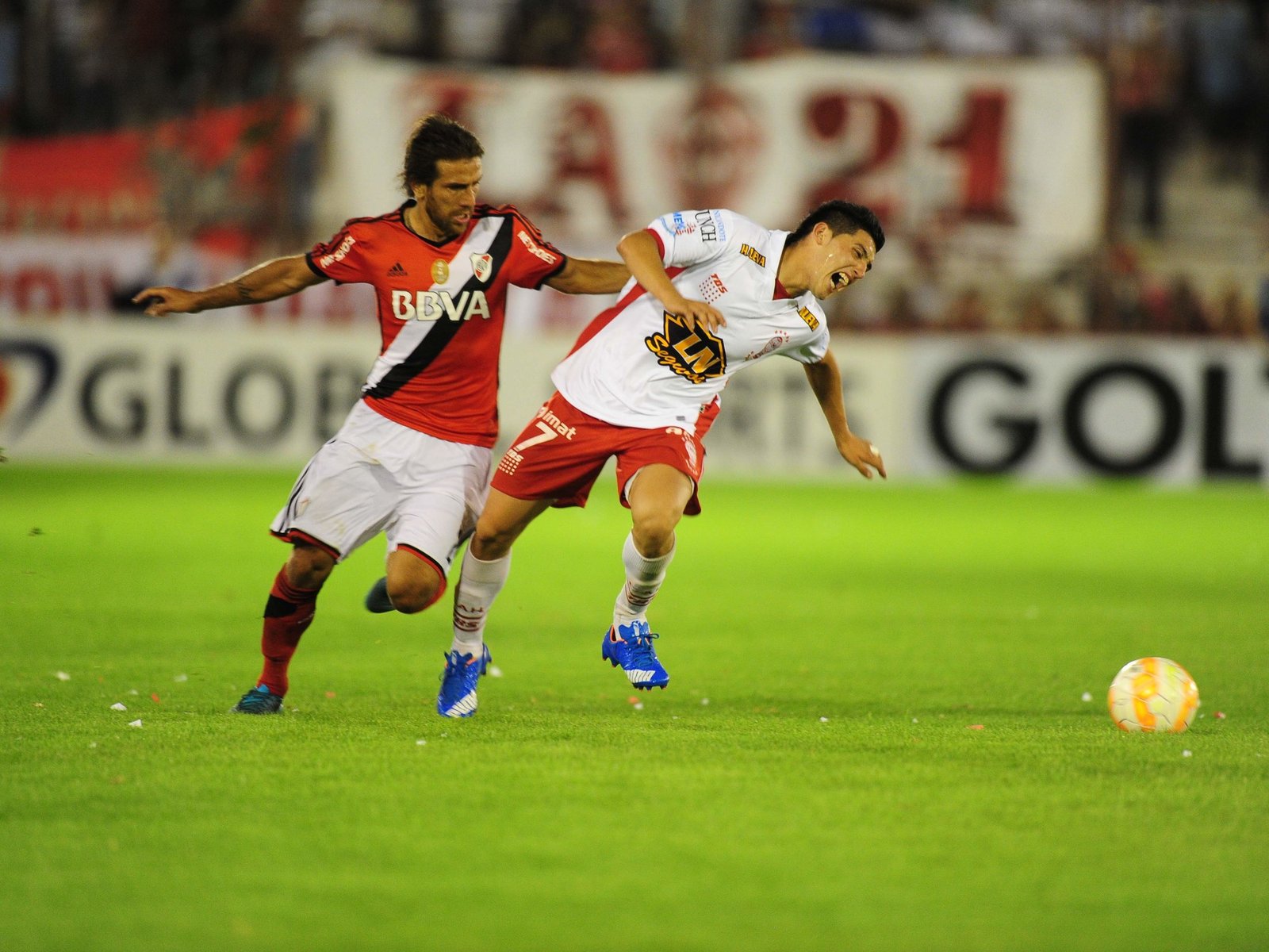Un set de tenis, título inesperado y pasaje histórico: cinco recordados cruces entre River y Huracán :: Olé