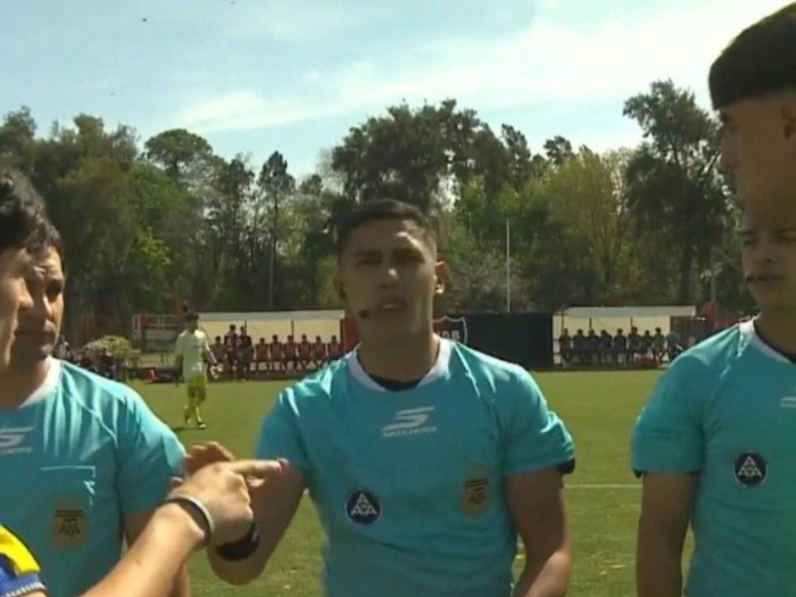 Video: el picante cruce entre los capitanes de Newell’s y Central antes del Clásico de Reserva :: Olé