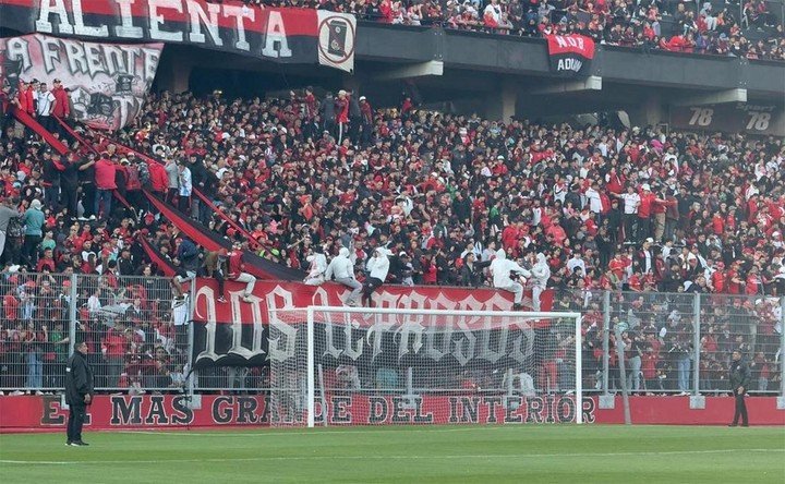 La popular de Newell´s en la previa del clásico rosarino