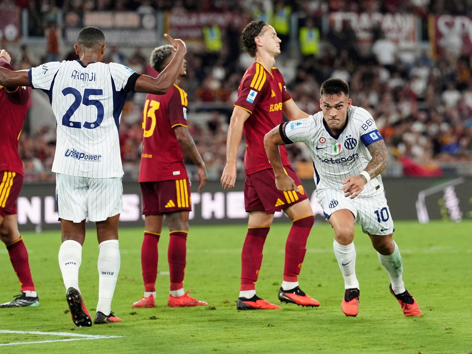 doblete y empate ante la Roma de Dybala y Molina