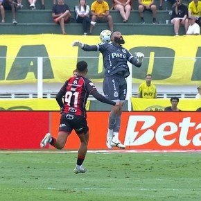 Video: dos bloopers de un arquero en la Serie A de Brasil
