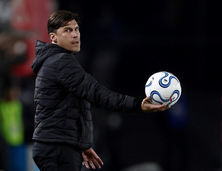 El equipo del Cacique llega tras clasificarse a semifinales de Libertadores. (REUTERS/Agustin Marcarian)