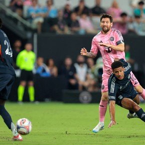 Messi convirtió, pero Inter Miami empató y se complicó 
