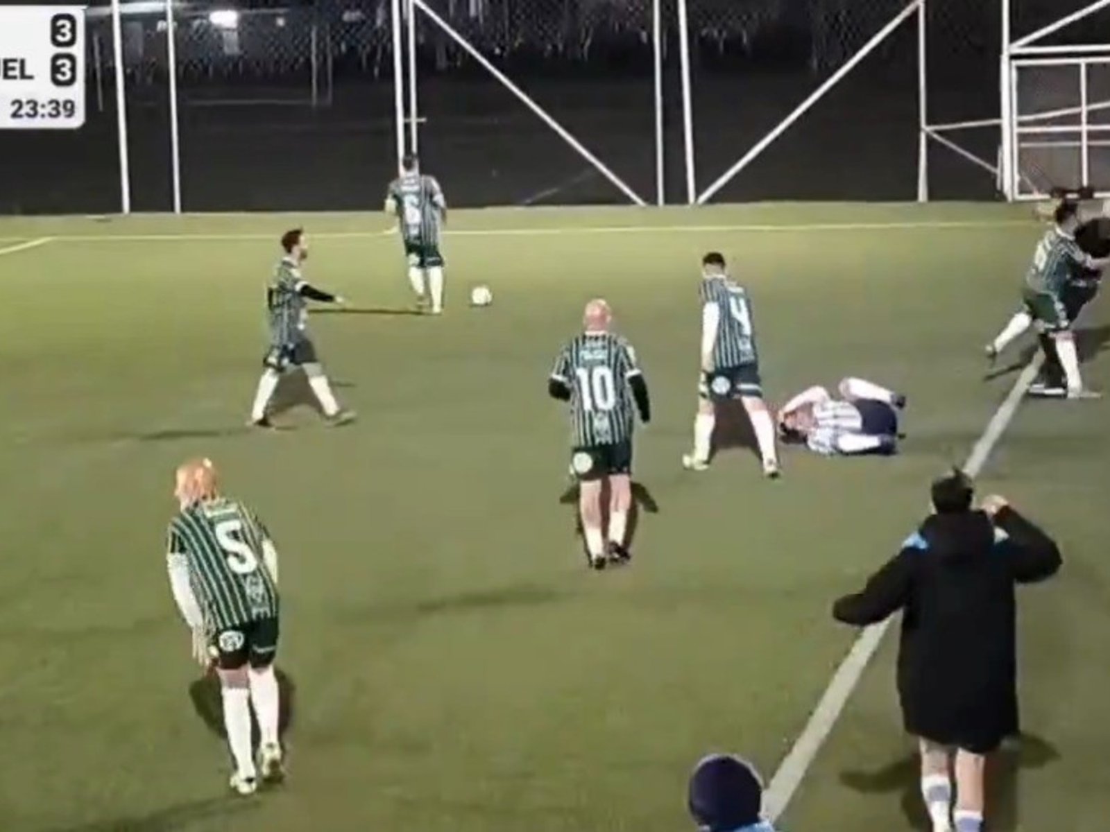 la ejemplar sanción para el jugador que noqueó a un juez de línea en un partido senior de Racing vs San Miguel