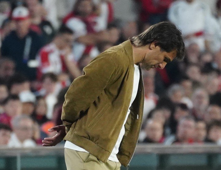 Golpe a River en las tablas (Foto Marcelo Carroll).