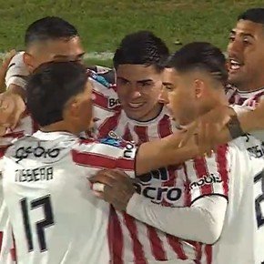 Instituto le ganó a Estudiantes, volvió a la punta, se metió en copas y un rompió un récord