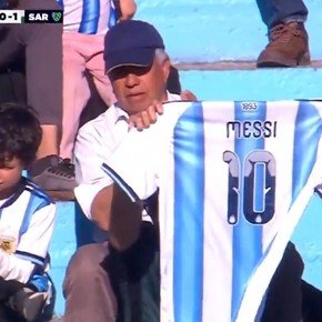 Merecido reconocimiento: los homenajes para Messi en todas las canchas de Argentina