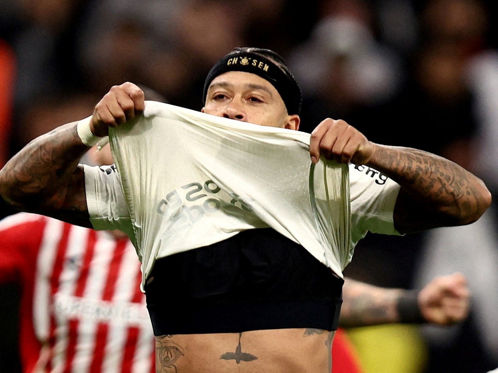 tras la renovación mediática en Corinthians, erró el penal que clasificó a Estudiantes en la Libertadores