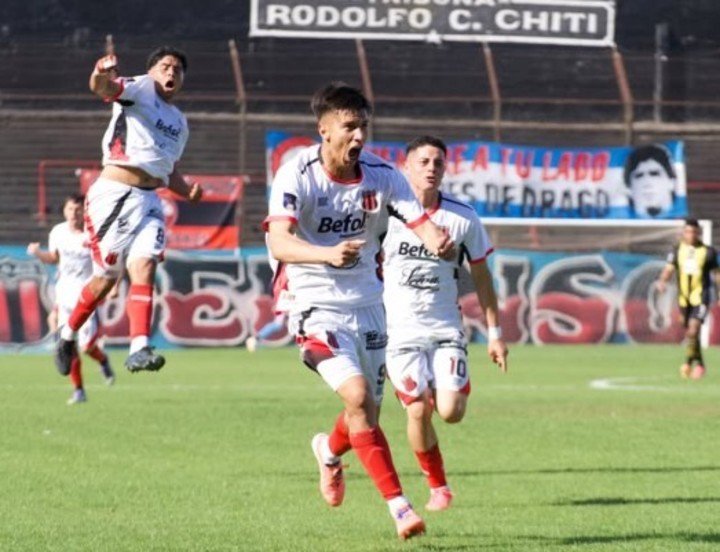 Así lo gritó González. (Instagram @defeweb)