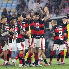 Joaquín Freitas fue clave para el triunfo de Flamengo y hubo premio para los hinchas