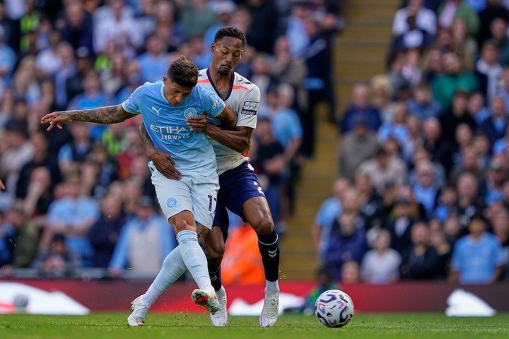Enzo Fernández ya es la manija del Manchester City. Foto: AP